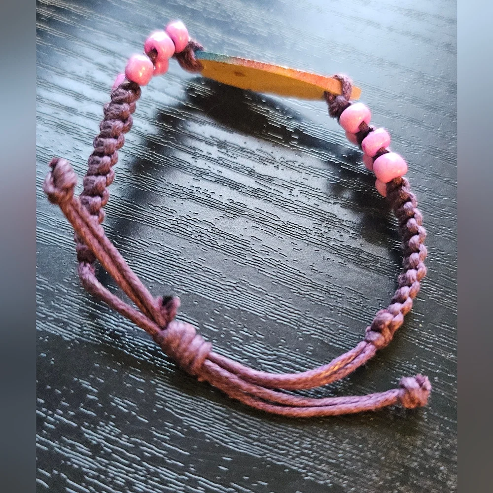 Vintage Maui Surfboard Bracelet Purple String w/ Pink Beads OS